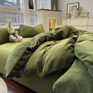 Zhengguanqi Winter Three-Dimensional Embroidered Milan Coffee Milk Velvet Four-Piece Set Flannel Coral Fleece Bed Sheet Duvet Cover Three-Piece Set LZD