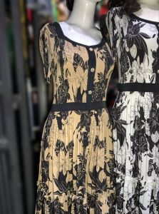 Đầm suông dập ly họa tiết hoa thanh lịch cho quý cô