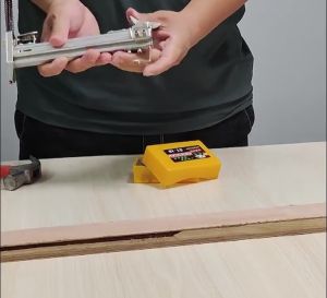 Dụng cụ hỗ trợ đóng đinh bê tông tự động ST18 búa đóng đinh thi công nẹp điện