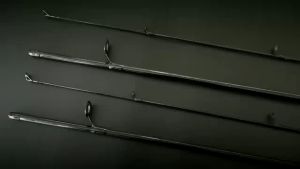 [เบ็ด Spin เบ็ดตกปลาคาร์บอนพร้อมรอกและเหยื่อ สินค้าจากไทยส่งไว]