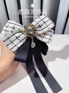 Women Bowtie Plaids Ribbon Brooch Pin Bowknot Clip on Adjustable Rhinestones Necktie for School Uniforms Wedding Parties