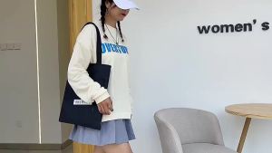 YQY 8122 Korean New Fashion Canvas Tote Bag: A Stylish & Durable Addition