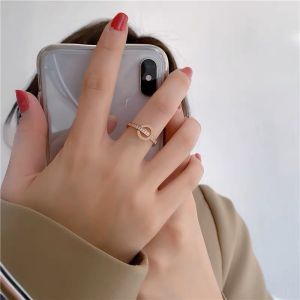 Cincin Titanium Anti Karat Wanita / Cincin Titanium Wanita Model Gesper Aksesoris Perhiasan Ori Import