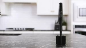 Nylon Meat and Potato Masher – 5-Blade Ground Meat Chopper Heat-Resistant to 450°F Safe for Nonstick Cookware Ergonomic Handle 10-Inch Dishwasher-Safe Black