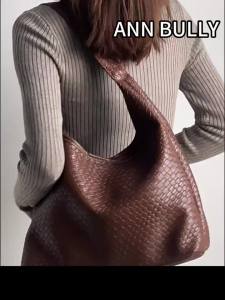 2025  กระเป๋าถือสตรีที่ถัก  แฟชั่นไหล่เดียว  Hobo  กระเป๋า  กระเป๋าชายหาดทอหนัง  กระเป๋าสตางค์ทำงานผู้หญิง