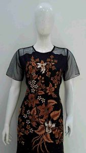 Dress Batik Kekinian: Pilihan Terbaik untuk Pesta dan Acara Formal