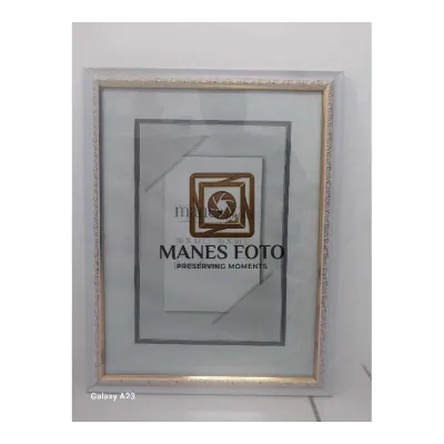 Bingkai Foto 17R Ukir Gold 30x40 cm (tersedia untuk pemesanan grosir)