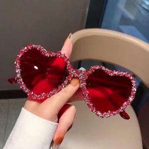 AU Heart-shaped frameless sunglasses with sparkling rhinestones fashionable for parties and gatherings unique and quirky in high-end candy colors