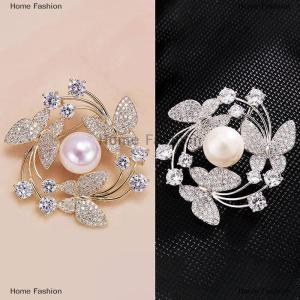 [COD] Home Fashion Elegant Wreath Flying Butterfly Brooches For Women Rhinestone Pins Female Coat Corsage Trendy Brooch Party Wedding Gift