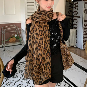 French Style Vintage Leopard Triangle Headscarf Y2K Retro Lace Leopard Bandana Headband Womens Girl Hair Scarf Accessories