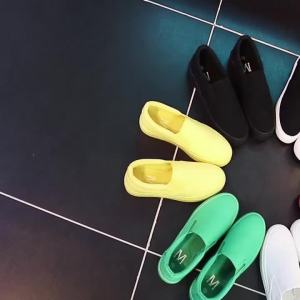 Thick-Soled Slip-On Canvas Shoes For Men Low-Top Casual Shoes