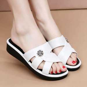 Free Shipping New Fashionable And Trendy Wedge-Heeled WomenS Sandals Comfortable And Soft Suitable For Outdoor Wear Beach-Friendly Non-Slip Round-Toe And Open-Toe Design