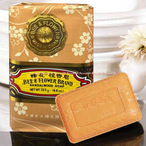Bee & Flower Brand 125gr Sandalwood Soap Bar Sabun Batang Batangan Bee Flower