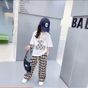 S01-41 Setelan baju kaos GUOIC dan celana panjang joggel anak perempuan