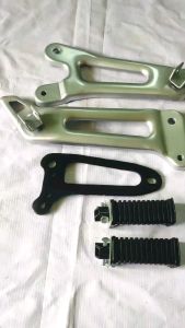 Dudukan Footstep Belakang Besi & Aksesoris Knalpot Yamaha RX-King