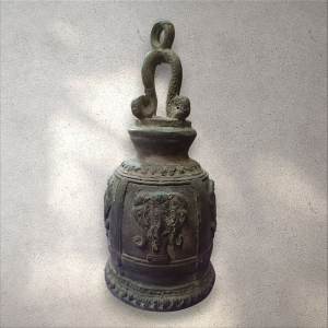 R017 ระฆัง ทองเหลือง แท้ๆ แบบ โบราณ กว้าง 3 "  ลายช้าง 3 เศียร