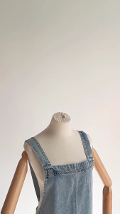 Stylish Water Resistant Denims ApronCooking Apron Comfortable for Most Size Perfect for Kitchen and Crafting Use