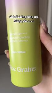 XỊT CHỐNG NẮNG CAO CẤP NÂNG TONE FIVE GRAINS PRO-XYLANE 160ML HÀN QUỐC - 19632 - Hỗ trợ dưỡng ẩm giúp da mềm mại mịn màng hơn. - Thiết kế với dạng chai phun sương tiện lợi không phải tốn nhiều thời gian để thoa lên cơ thể.