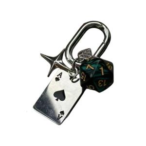 Minimalist Silver Keychain Fashionable And Versatile High Quality Metal Sturdy And Lightweight For Everyday Use