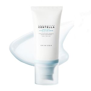 SKIN1004 Madagascar Centella Hyalu-Cica Water-Fit Sun Serum SPF50+ PA++++ 50ml Hydrating Lightweight Sunscreen No White Cast Soothe Sensitive Acne Prone Skin
