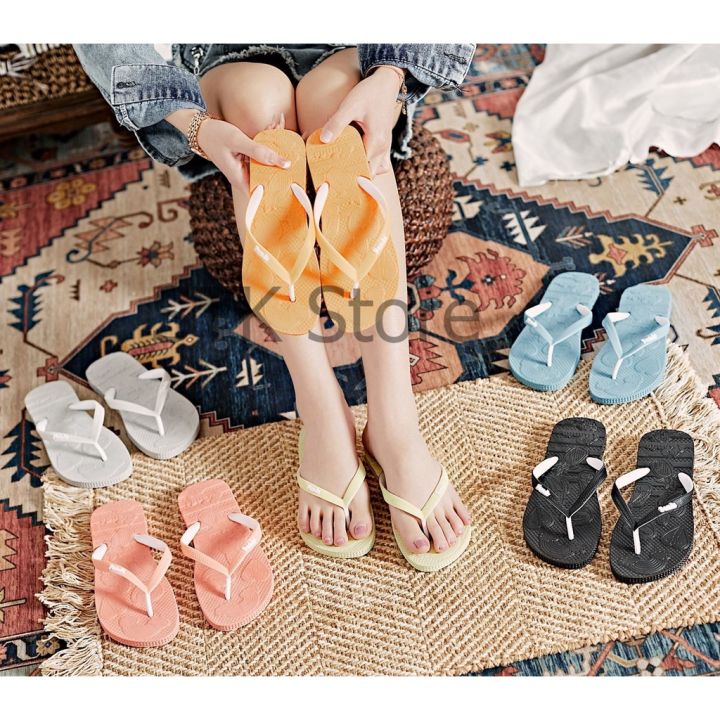 ST1253 Fashion Women's Comfortable Slippers The Perfect Choice for