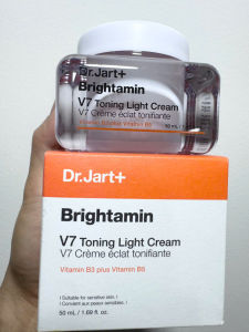 Kem Dưỡng Trắng Cấp Ẩm Giảm Thâm Nám Hàn Quốc Dr.Jart+ Brightamin V7 Toning Light Cream 50ml