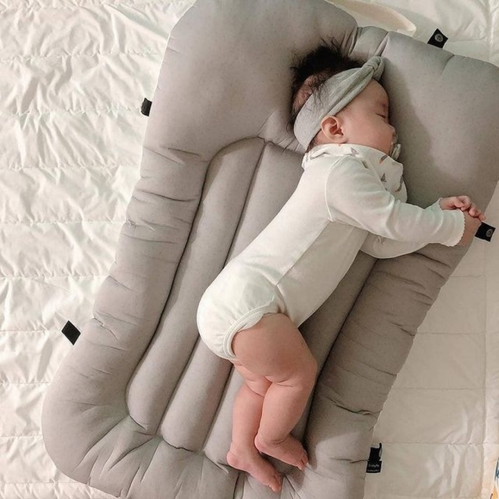 Boppy Pillow JOCUTE Baby Lounger, Portable Newborn Lounger