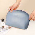MINISO Tas Kosmetik Wanita Shell Tas Makeup Untuk Tas Travel Makeup. 