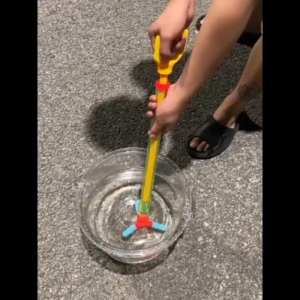 Lollipop Firework Water Gun Pull Type Rotating Spray Toy Rainbow Water Blaster Kids Outdoor Pool Toy Gift Pistol Air Lollipop Bunga Api Mainan Sembur Air Putar Tarik Mainan Air Kanak Kanak Kolam Hadiah 棒棒糖烟花水枪抽拉式喷水枪儿童旋转彩虹洒水玩具夏日户外打水仗神器游泳池戏水礼物 A565