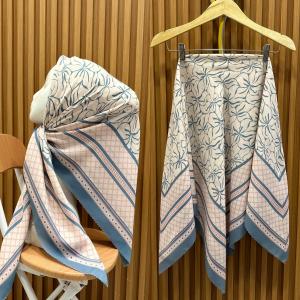 HIJAB SEGI EMPAT MOTIF / JILBAB SEGI EMPAT MOTIF TERBARU / KERUDUNG SEGI EMPAT MOTIF VOAL KEKINIAN