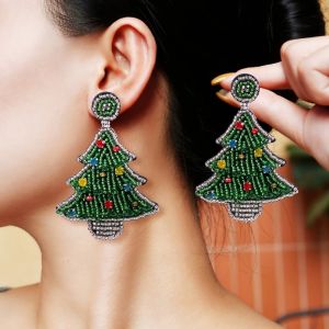 THANKSKY คริสต์มาสคริสต์มาส ต่างหูสุขสันต์วันคริสต์มาส สีเขียวอ่อน พลอยเทียมสีสดใส ลูกปัดห้อยหูแฮนด์เมด ความงามสวยงาม โบฮีเมียน ต่างหูรูปต้นคริสต์มาส สำหรับผู้หญิง