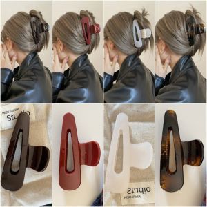 Large Hollow Hair Claw Clip for Thick Hair Elegant Solid Color Women Daily Hairstyle Fixing Barrettes