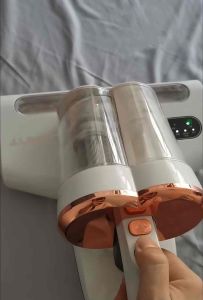 MÁY HÚT BỤI DIỆT KHUẨN CẦM TAY UWANT M100 - CHUYÊN DÙNG HÚT BỤI GIƯỜNG NỆM THẢM SOFA