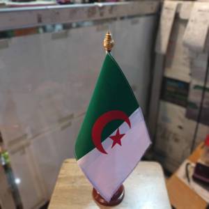 ธง ALGERIA อัลจีเรีย ธง ธงตั้งโต๊ะ ขนาด 14×20cm เสาขนาด เส้นผ่านศูนย์กลาง 7.5cm สูง 35cm