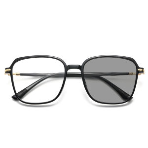 KACAMATA LENSA PHOTOCROMIC ANTI RADIASI WANITA PRIA BINGKAI TITANIUM KOTAK ANTI UV