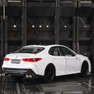 1:24 Scale Toyota Camry Alloy Car Model Light & Sound effect diecast car Toys for Boys gift Kereta Tolak Mainan Murah