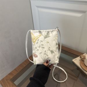 Elegant Chinese Style Shoulder Bag Random Embroidered Prints Lightweight Small Square Bag Polyester Chic Mini Bag Women