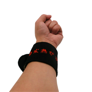 1 Pair Magnetic Tourmaline Pad Self Heating Therapy Aching Wrist Bands Sports Injury Protection Muscle Pain Relief Wristbelt Brace