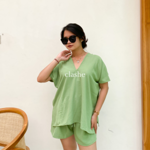 Setelan Wanita Atasan Baju Dan Celana Pendek Crinkle Airflow Anti Lecek Korean Style Kekinian Terbaru Ootd Brenda Set by Clashe