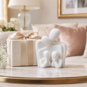SKJK Ornaments Abstract Family Sculpture Home Decor 3D Printed 4 Persons Figurine Modern Style Parent-Child Minimalist Figure Statue Home Decor
