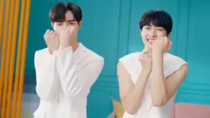 Mistine Super Nano Whitening & Firming Lotion โลชั่นมิสทิน ซูปเปอร์ นาโน ไวท์เทนนิ่ง แอนด์ เฟิร์มมิ่ง (คอมบูชา)