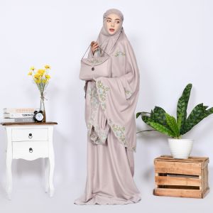 Acukabee - Mukena Renda Rayon Dewasa Travel Premium Jumbo Fullset Sejadah dan Tas Satin Velvet Baby Silky Maxmara
