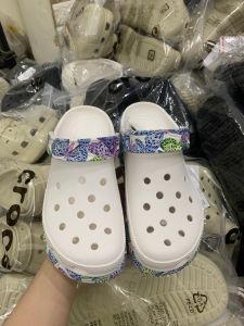 CrocsFanClub - Siêu phẩm sục crush hoạ tiết BƯỚM XANH model cho hè 2023 - Pb194 tặng 10 charm