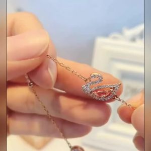 Swarovski Dazzling Swan Bracelet from crystal and sterling silver colorfast easy to adjust - Lovely friendship jewelry