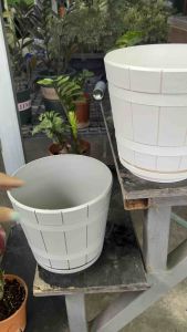 กระถางลายไม้ทรงมินิมอลพร้อมจานรอง พลาสติกอย่างดี ขนาด8นิ้ว