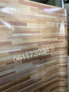 ขายเป็นเมตร เสื่อน้ำมัน หนา 0.45 มิลลิเมตร มี 9 ลาย หน้ากว้าง 2 เมตร ผิวเงา หนา ทน เป็นยางทั้งแผ่น