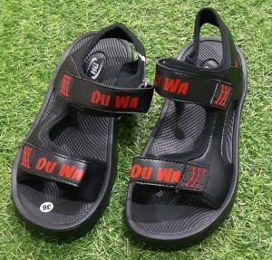 dép quai hậu sandals  chất liệu nhẹ mềm mang êm chân siêu bền. size từ 39-42.