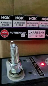 LKAR8BHX☄️Highlight Tip☄️Honda Civic HRV CR-V Accord Toyota CHR Maxus G10 NGK 91784 Ruthenium HX Spark Plug