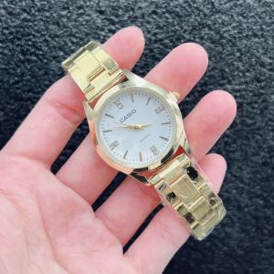 Watchhiend นาฬิกาข้อมือแฟชั่น สายเลทสีทอง หน้าปัดหลากสี พร้อมกล่องแถมฟรี มีของพร้อมส่ง