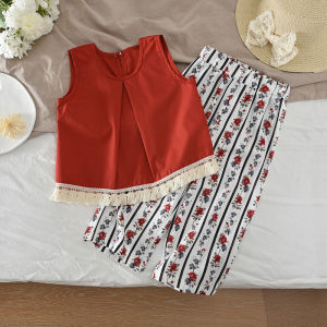 Menoea bé gái trang phục thời trang mùa hè đơn giản phiên bản Hàn Quốc trẻ em quần áo không tay màu đỏ Mũ tua rua + quần in hoa từ 2 đến 7 tuổi Quần áo trẻ em